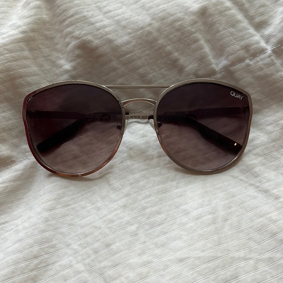 Quay Australia Sunglasses - Picture 1 of 5